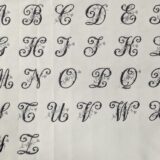 エレガント系の刺繍CD販売を目指して制作しています✨