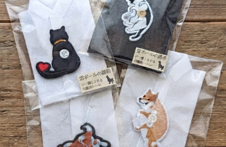 刺繡作品とオリジナルシール作り